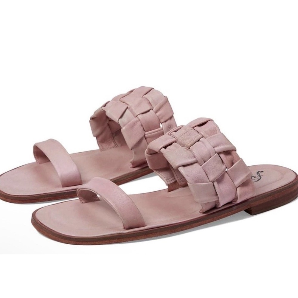 Free People Women's  River‎ Sandal Pink Distressed Sandals Size 8.5 New* BD603